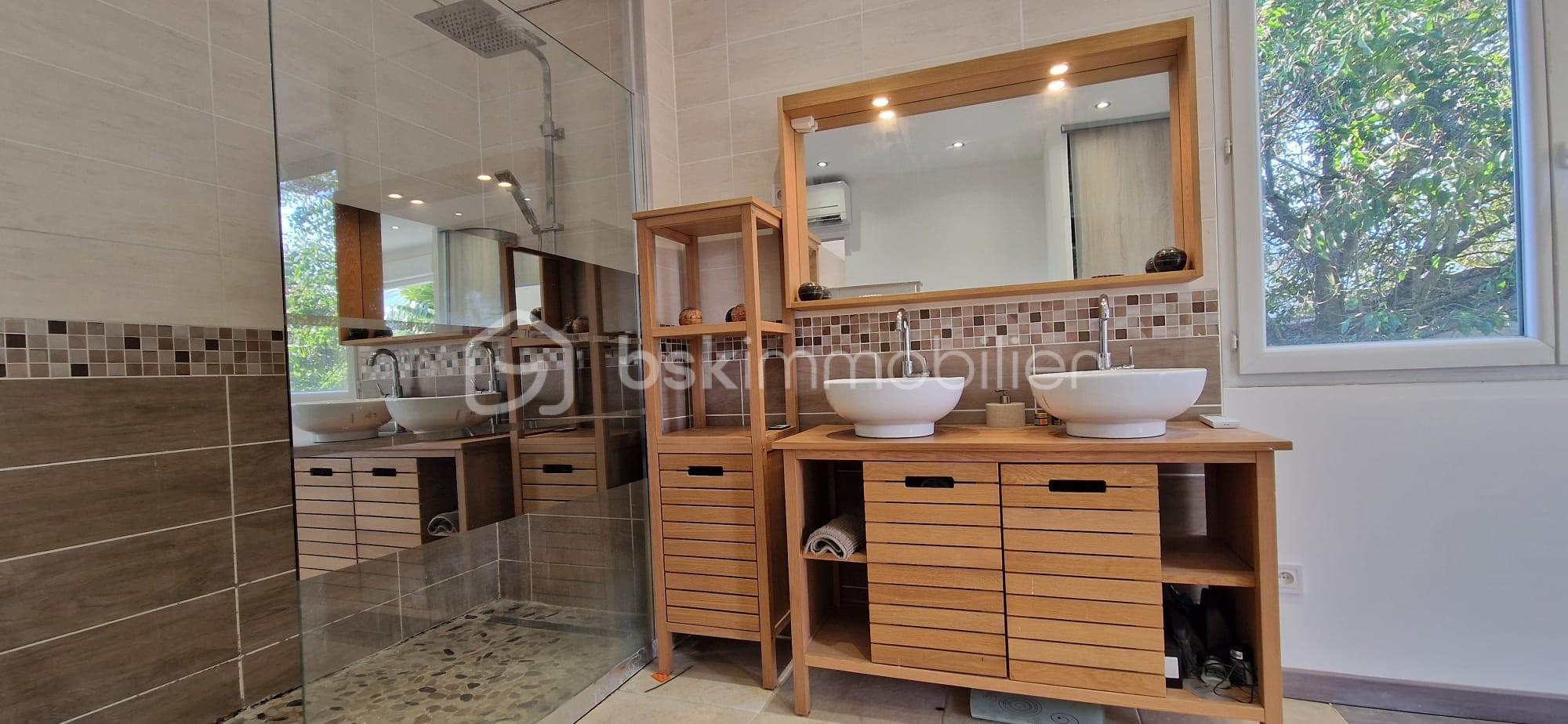 SALLE DE DOUCHE SUITE.jpeg