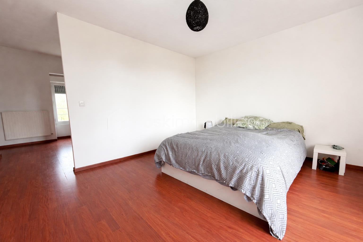 Maison de 168 m² - 4647be64-383b-4851-a010-16087990a0d4.png