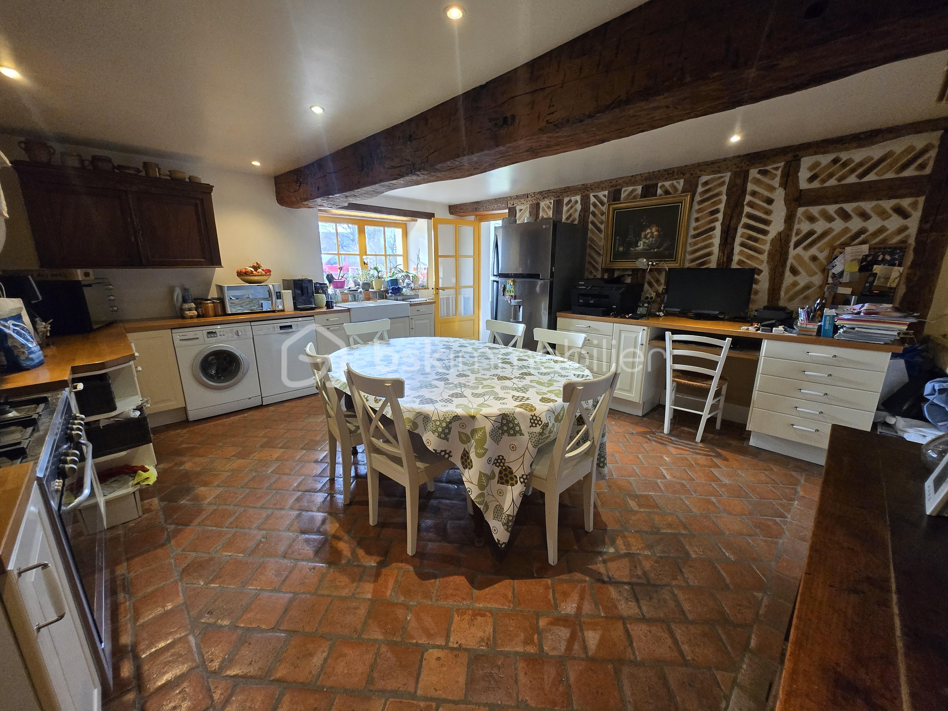 Corps de ferme de 188 m² - 20251215_134428.jpg