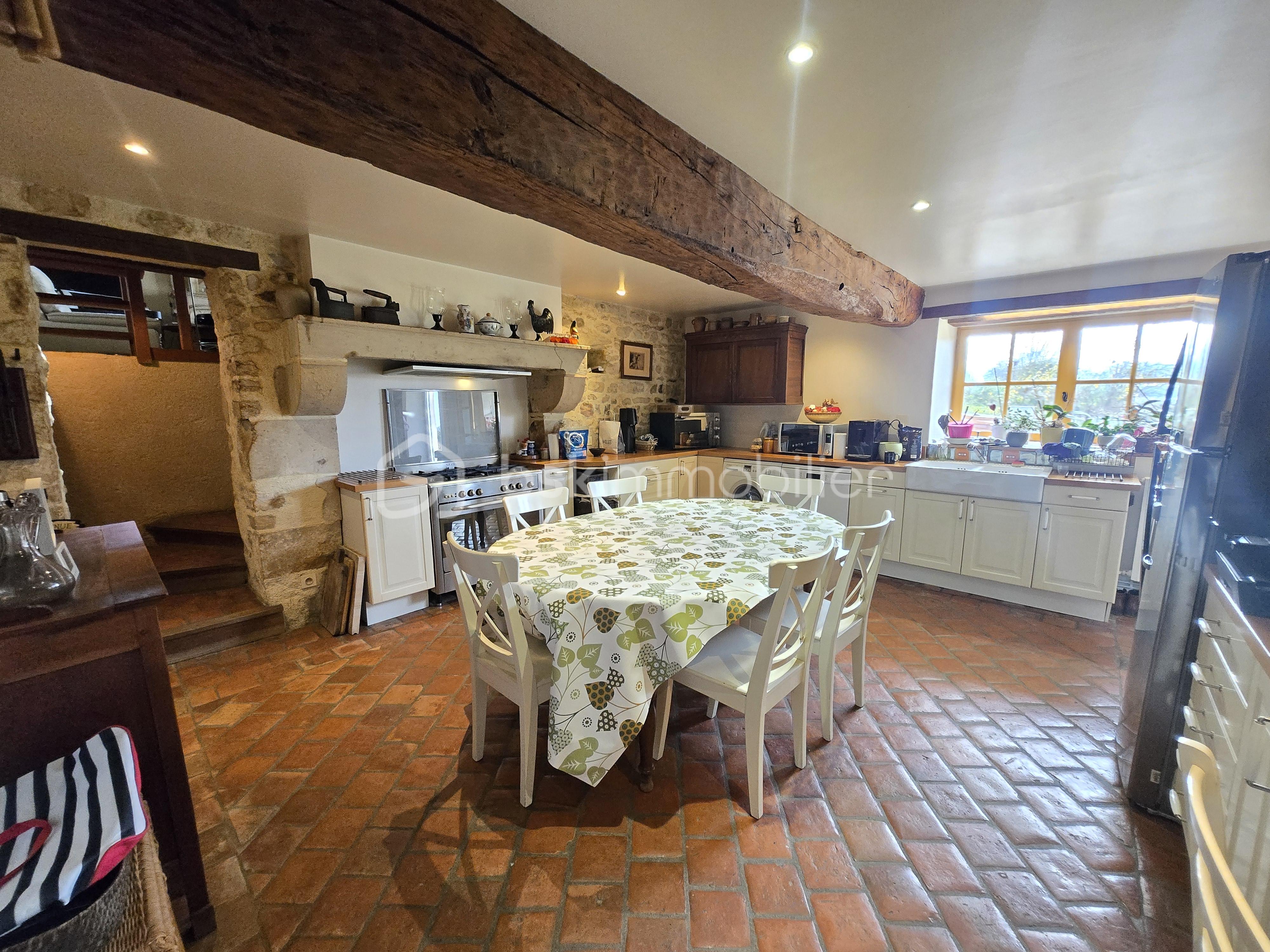 Corps de ferme de 188 m² - 20251215_134419.jpg