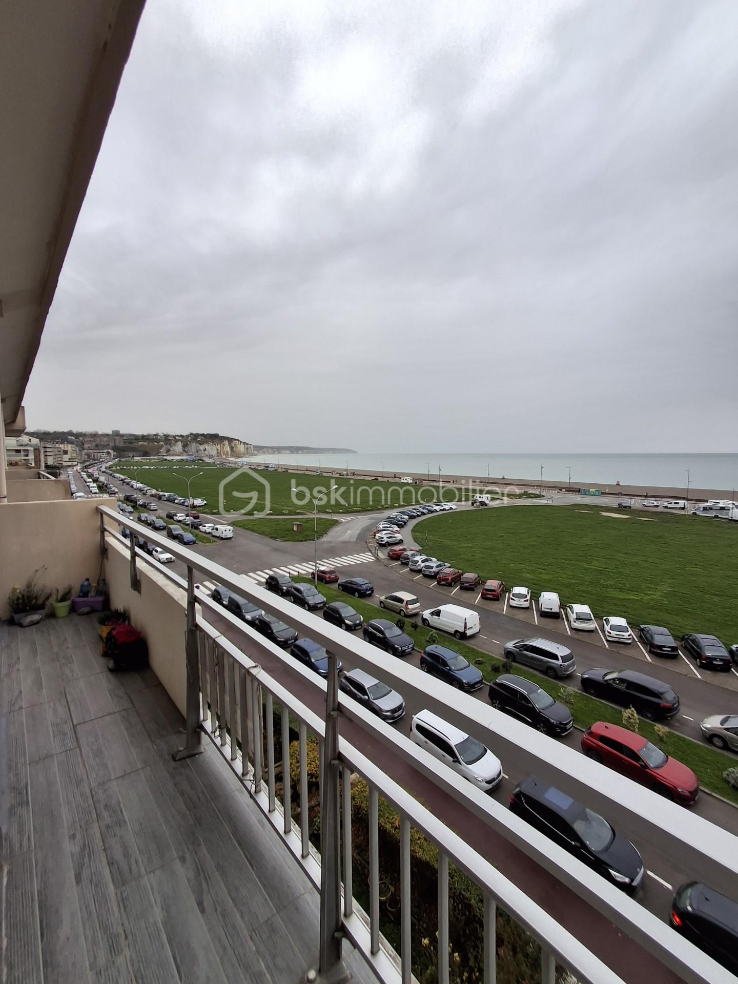 Appartement de 78 m² - vue balcon SAM portrait 2.jpg