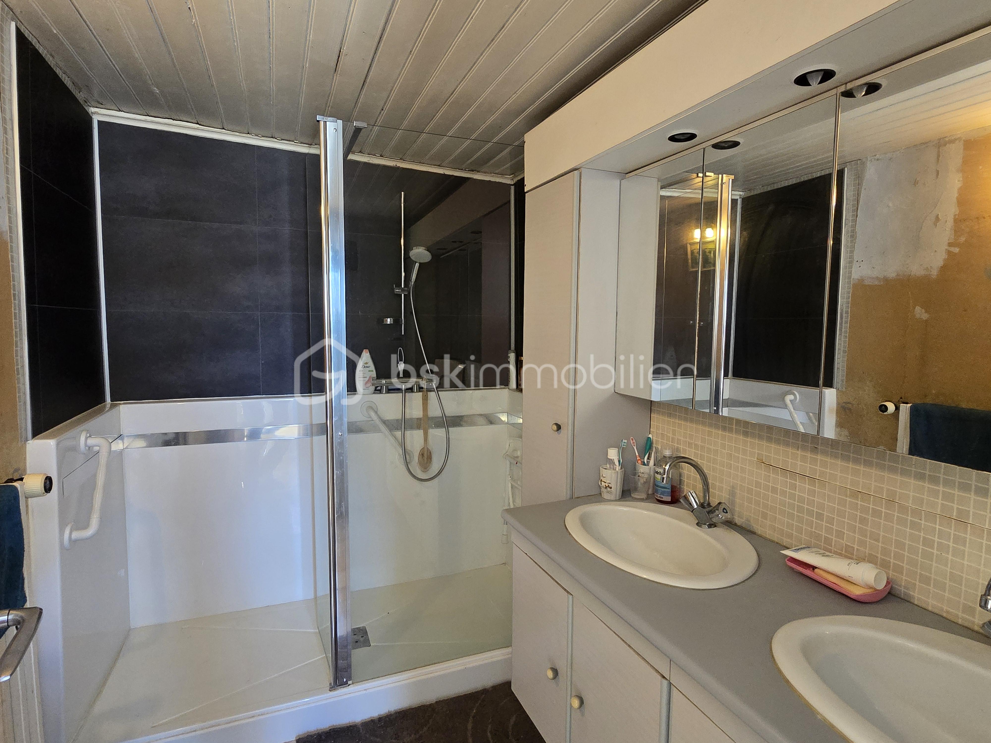 Maison de 91 m² - salle-eau-wc-independant-maison-beauvais.jpg