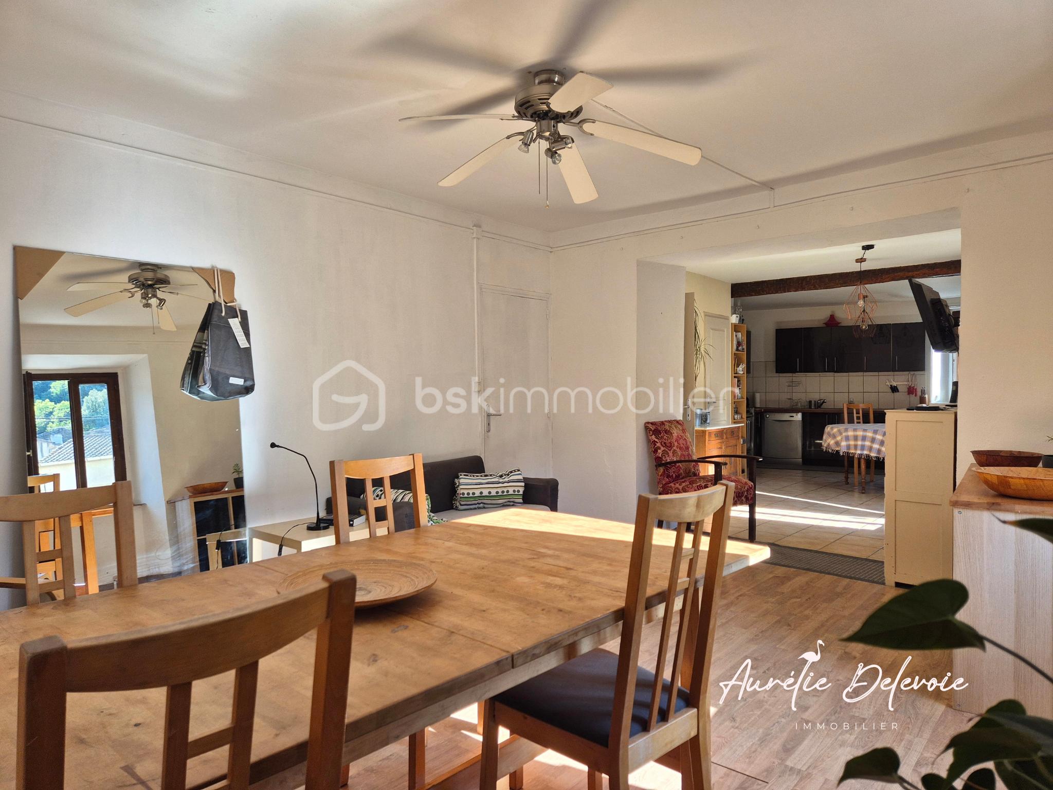 Maison de village de 148 m² - Duplex 1er étage - salle à manger.png