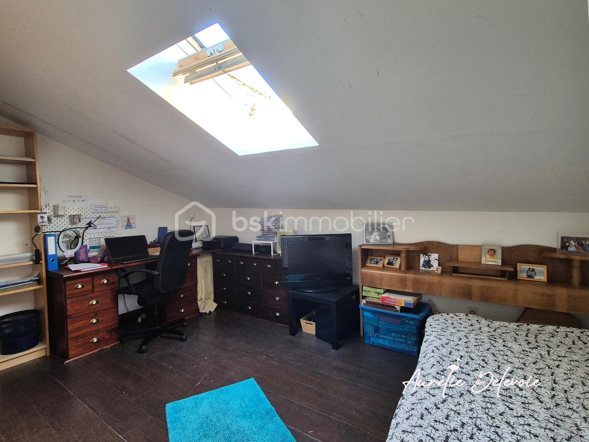 Maison de village de 148 m² - Duplex 1er étage - Chbre bureau.png