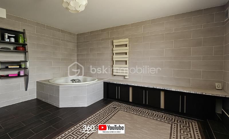 Maison traditionnelle de 140 m² - Photos d'annonce (19).png