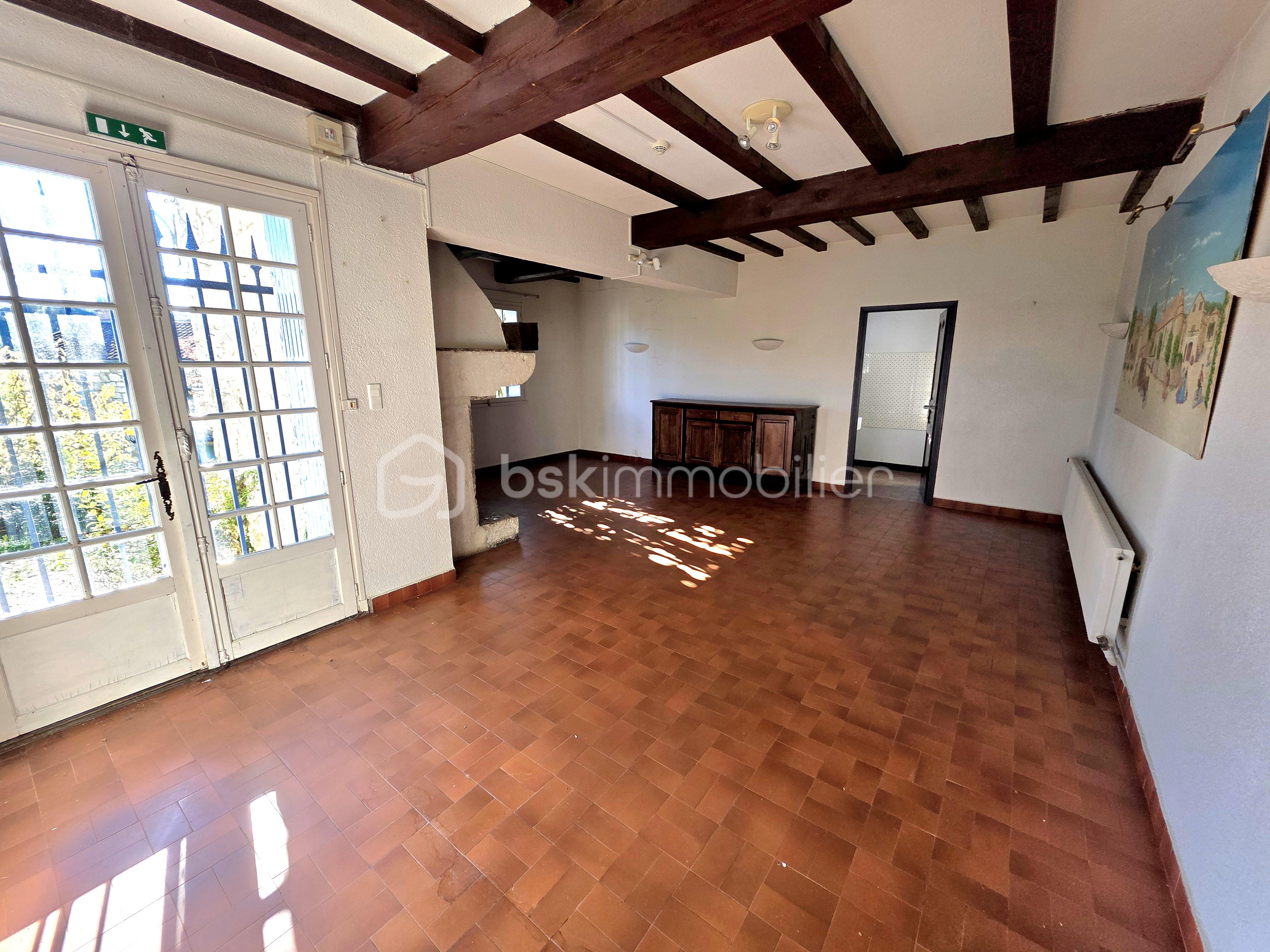 Local d activites de 99 m² - 20251028_142332.jpg