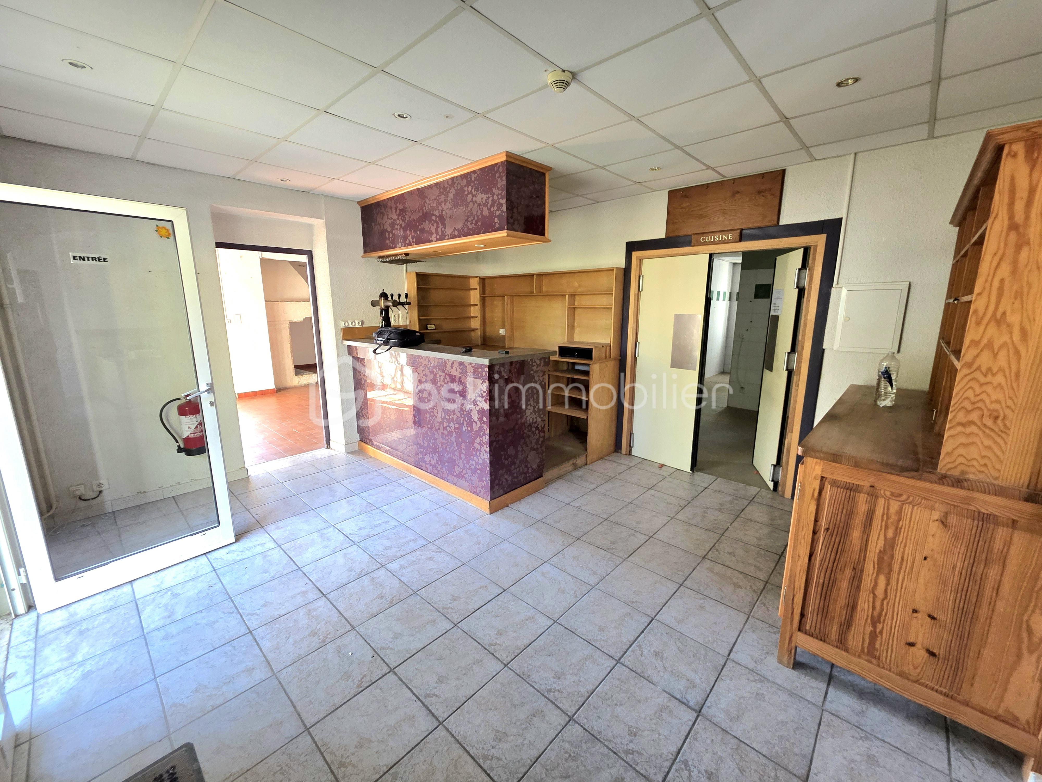 Local d activites de 99 m² - 20251028_142416.jpg