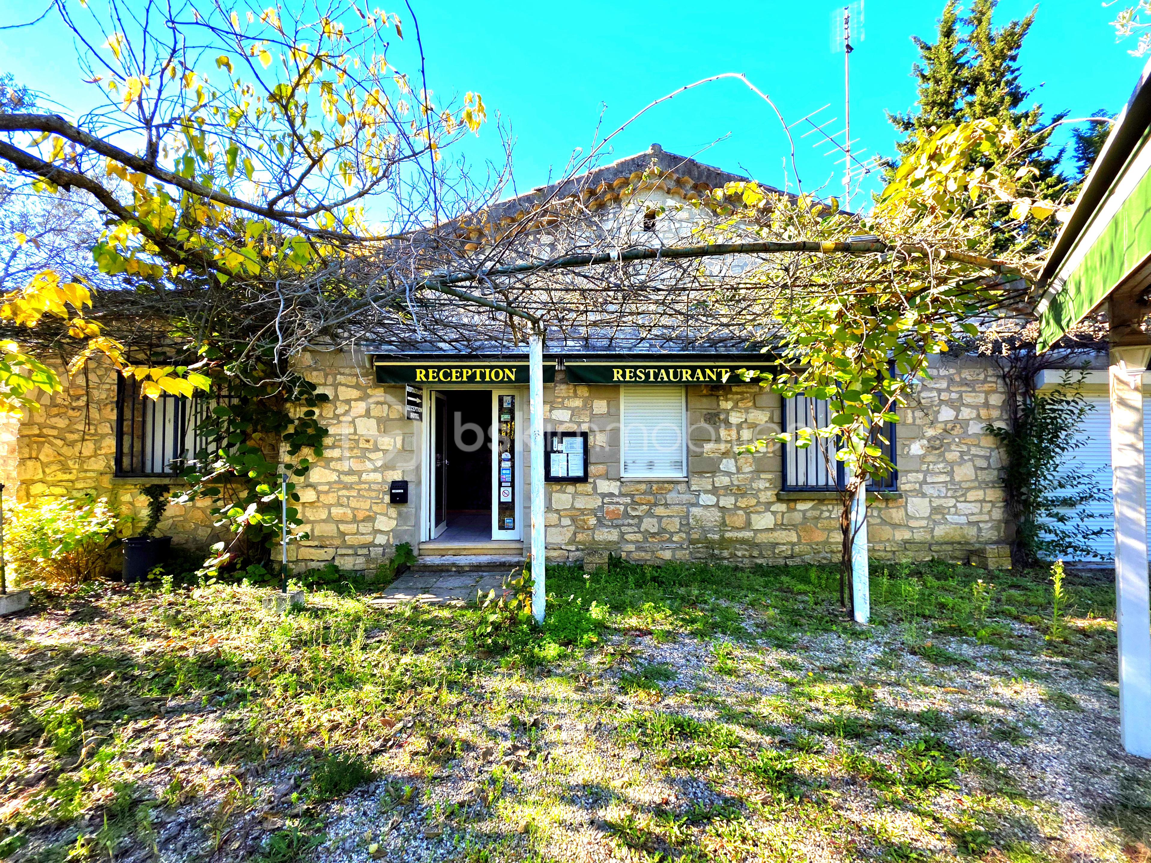 Local d activites de 99 m² - 20251028_142444.jpg