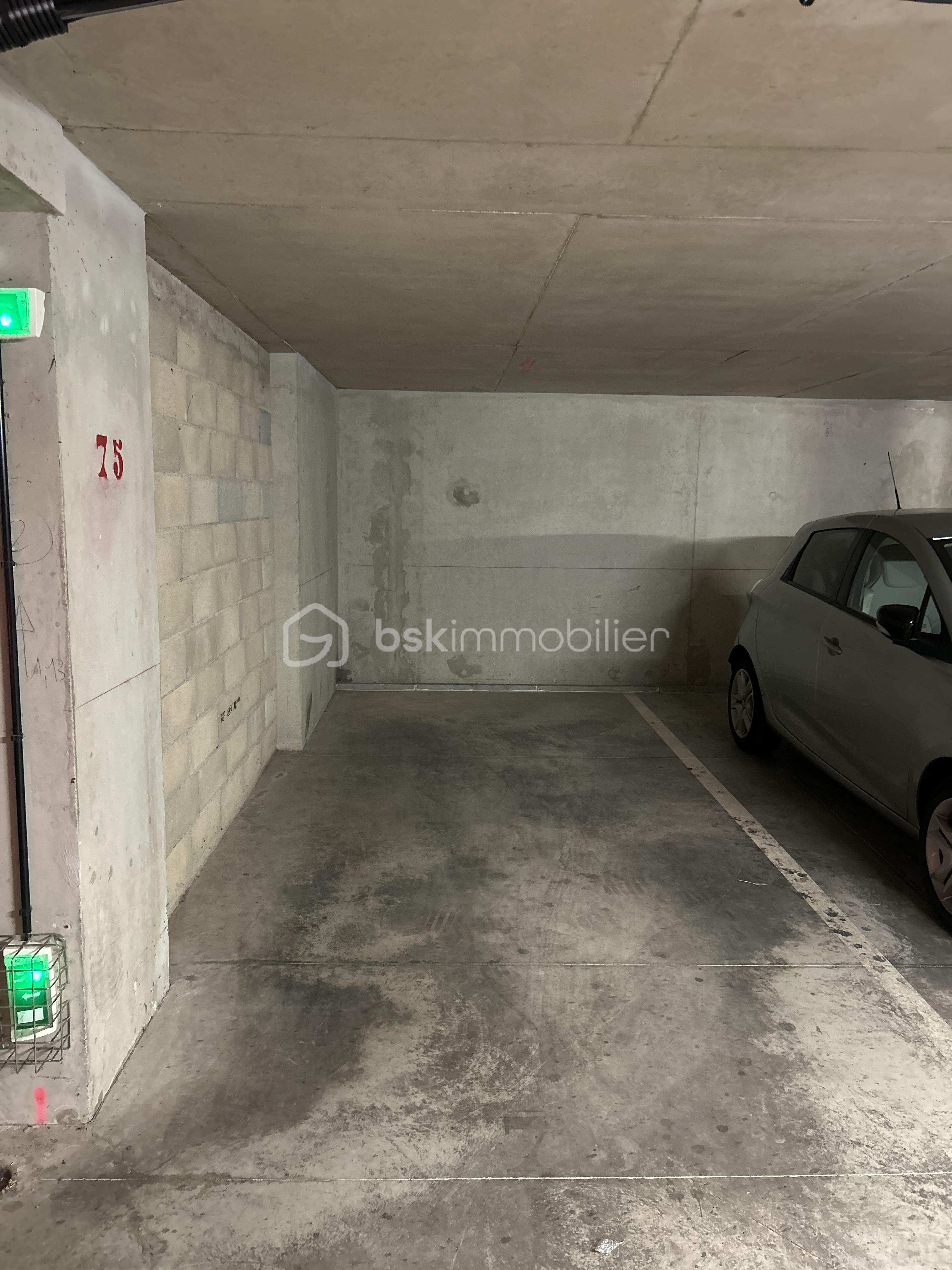 Place parking.jpeg