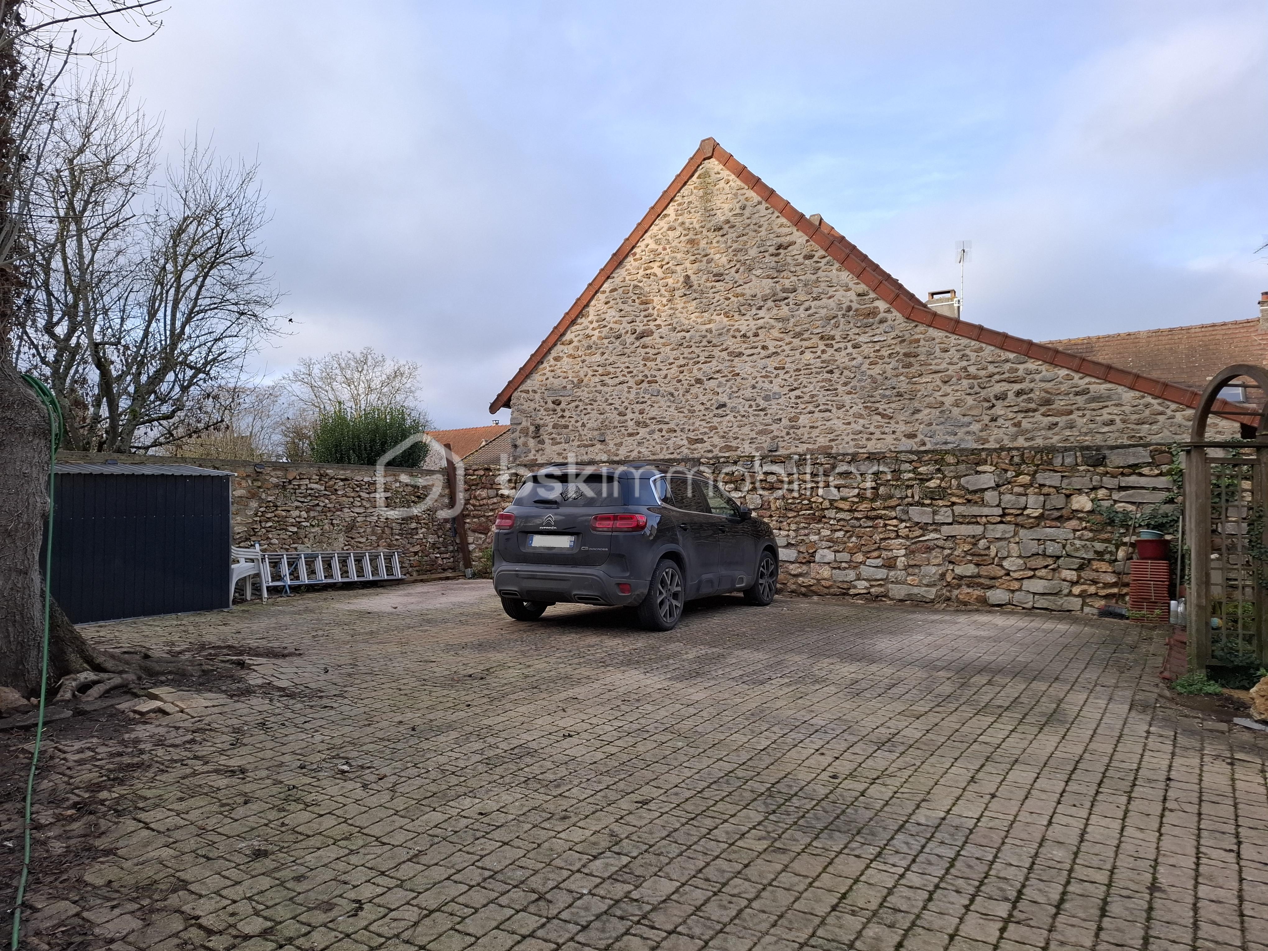 Appartement de 149 m² - parking.jpg