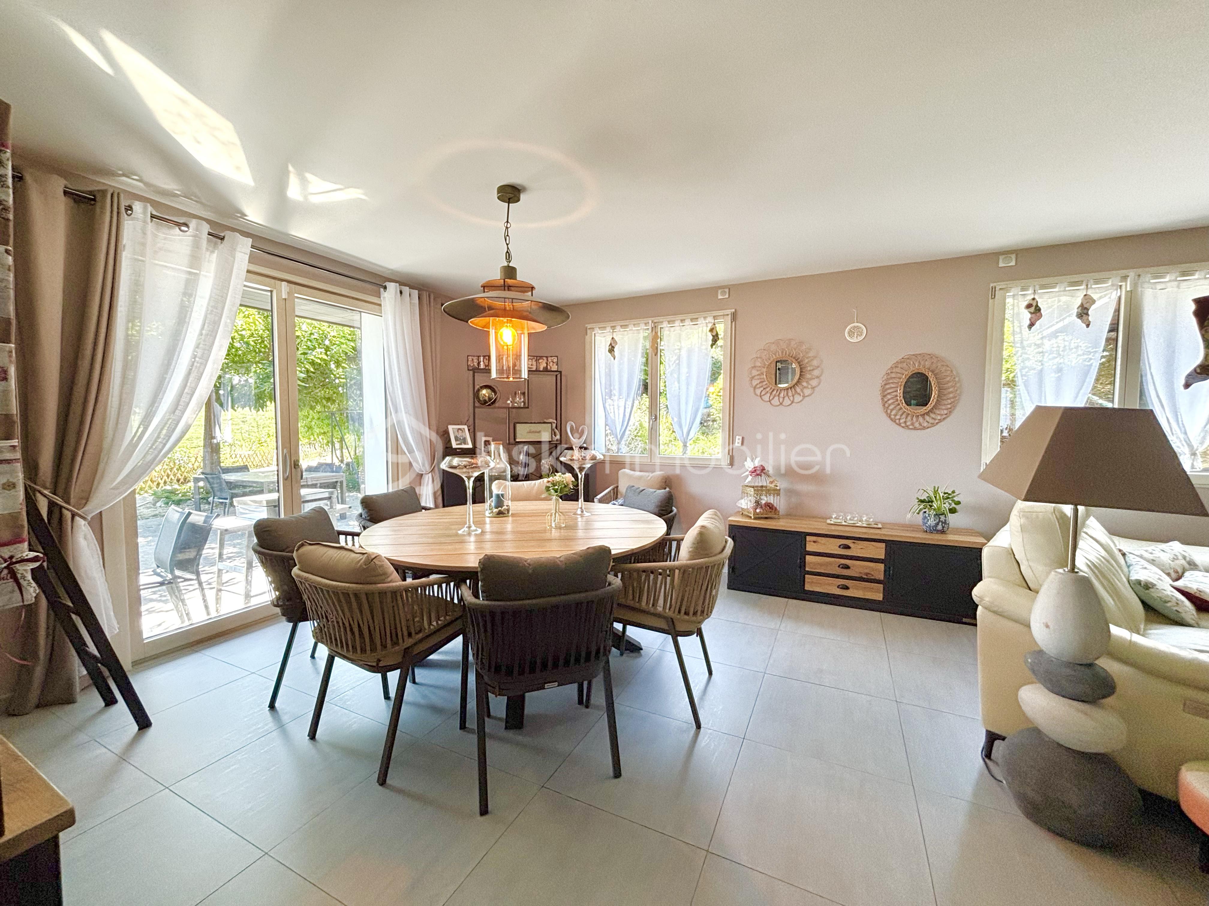 Maison de 226 m² - tempImage1hkL33.png