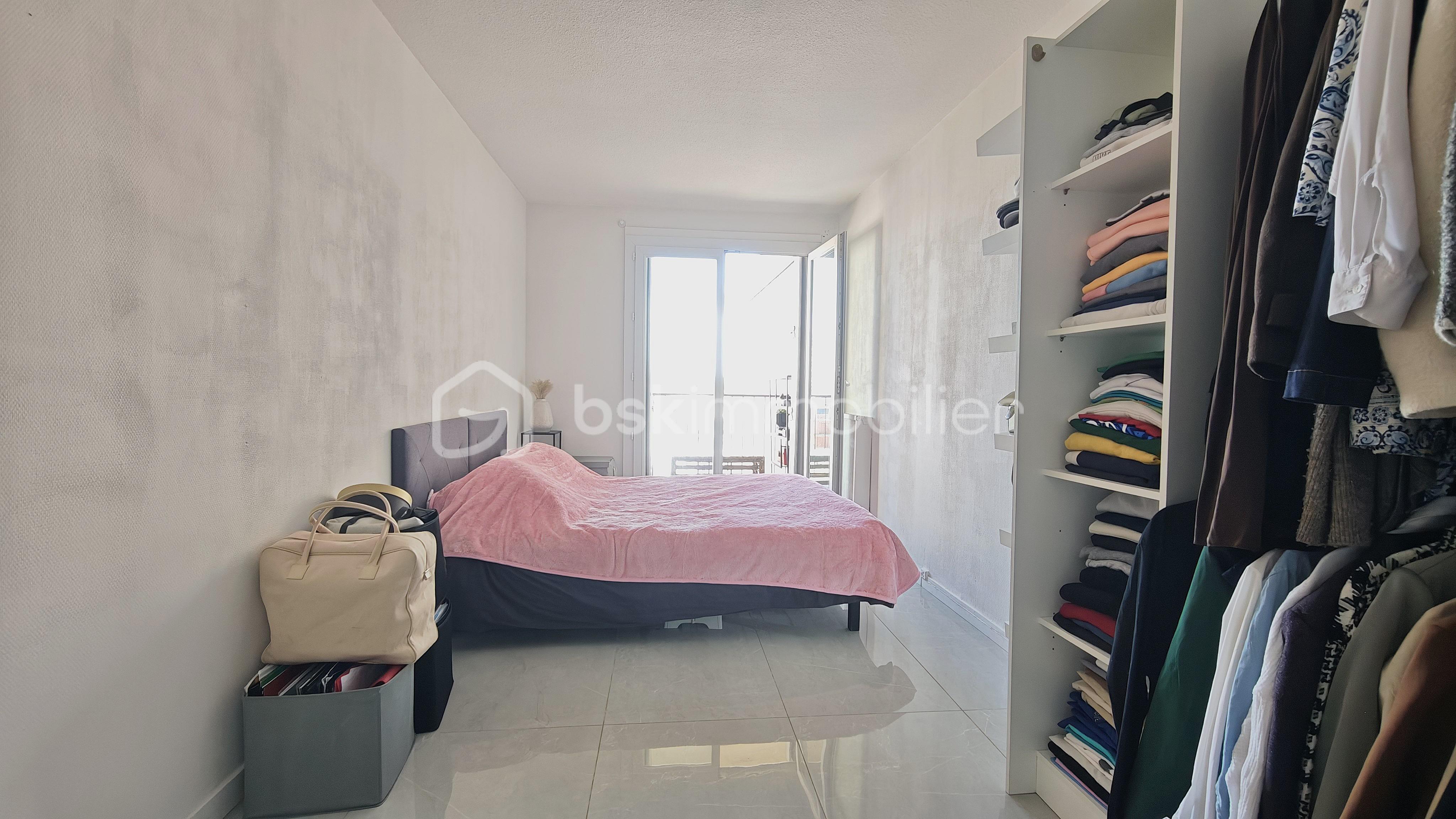 lemesle_appartement_t2_dernier_etage_chambre.jpg