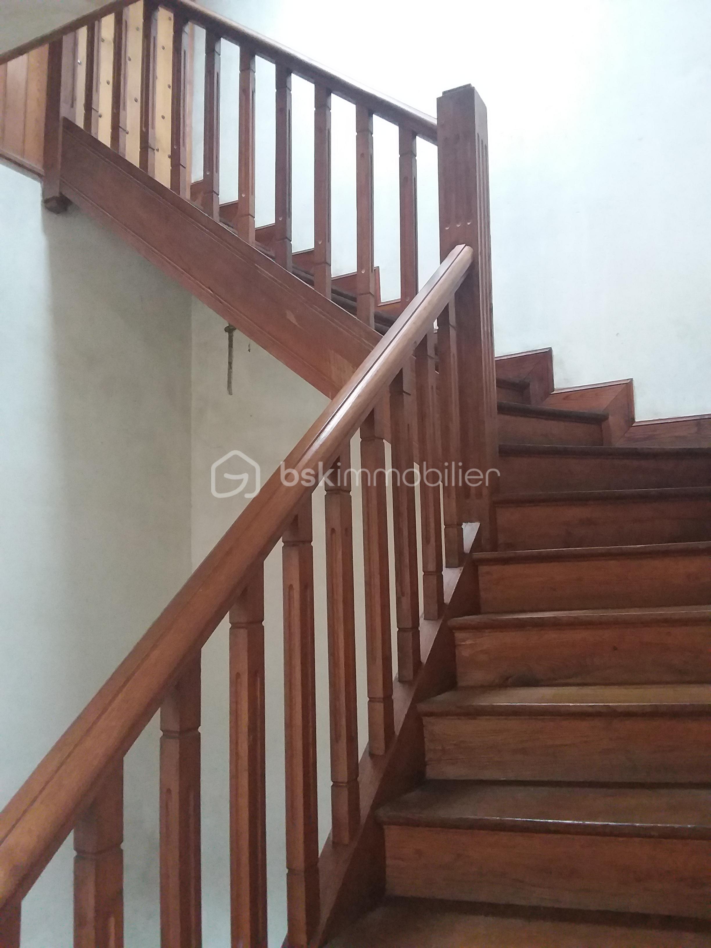 Immeuble mixte de 300 m² - 20240610_094543.jpg