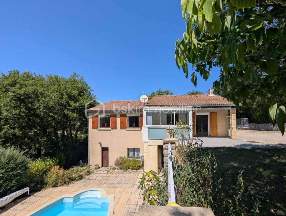 Maison contemporaine de 101 m² - 513976506_10223623763302494_5133938162740484918_n.jpg