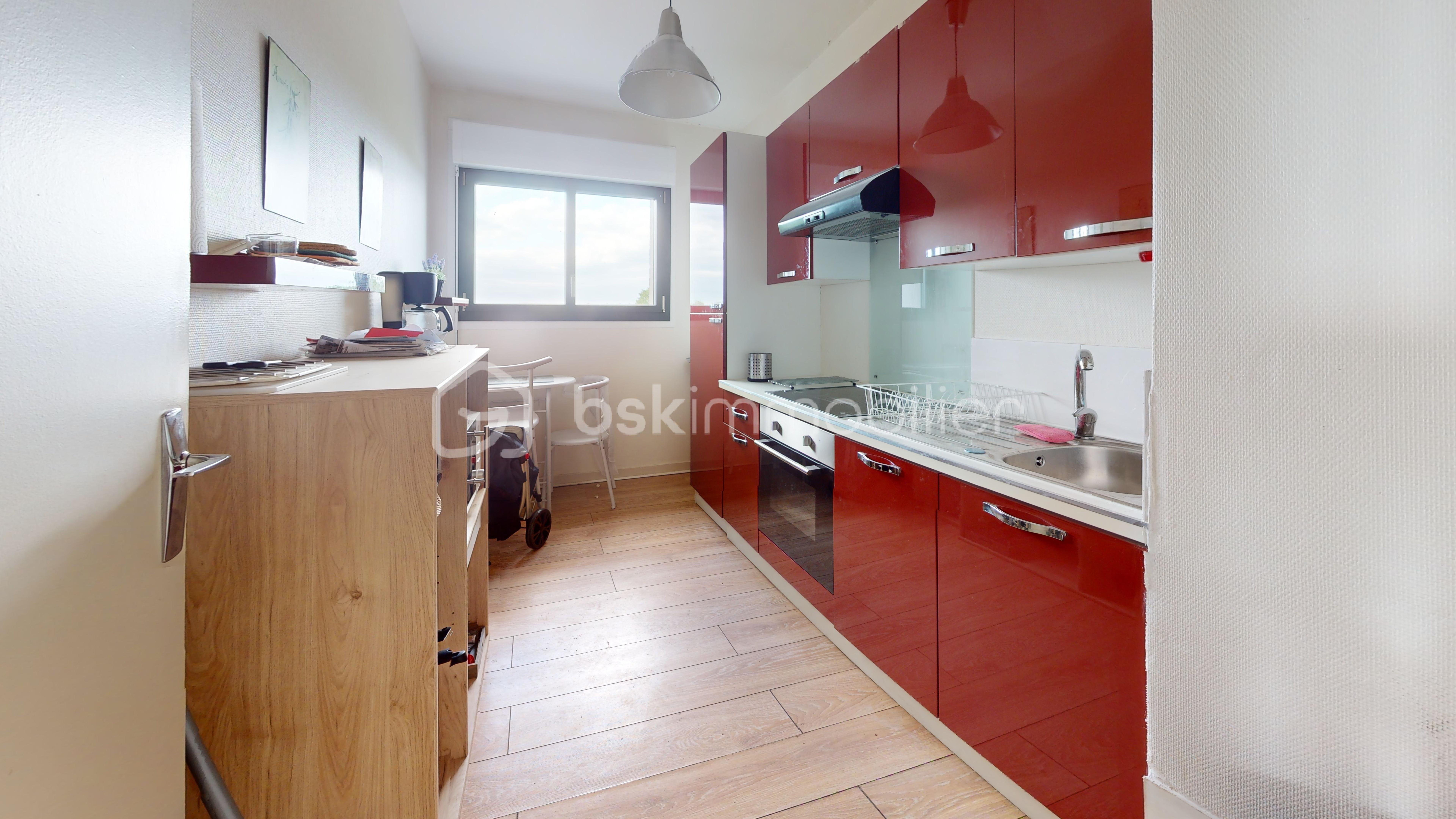 Appartement-3p-3eme-etage-Kitchen.jpg