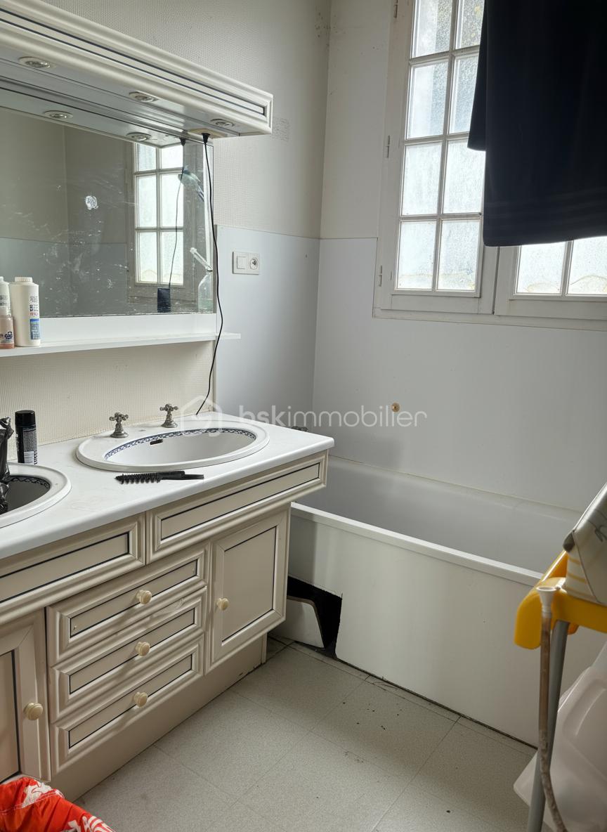 Maison de village de 68 m² - sdb.jpg