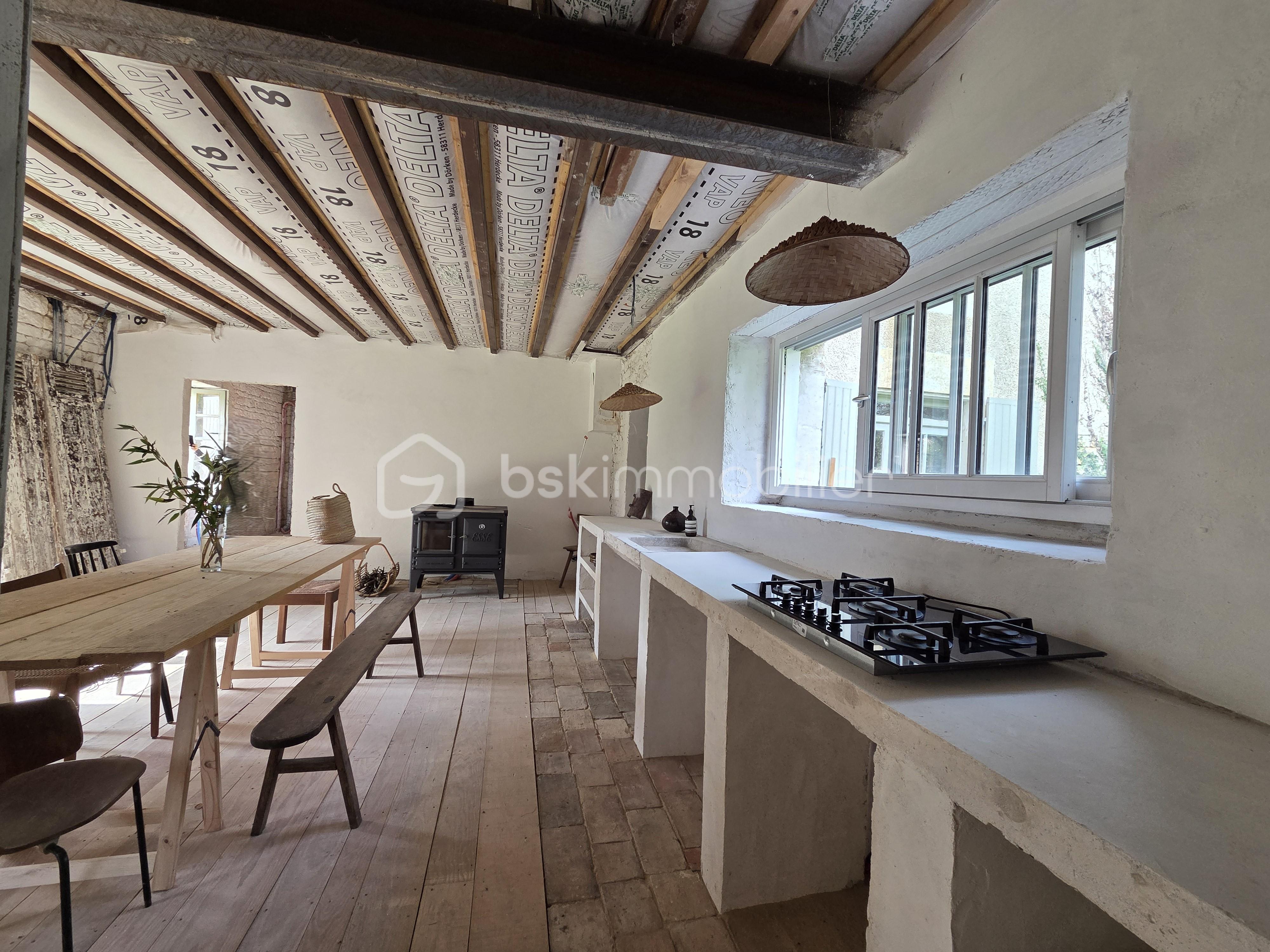 Maison en pierre de 160 m² - salon 3.jpg