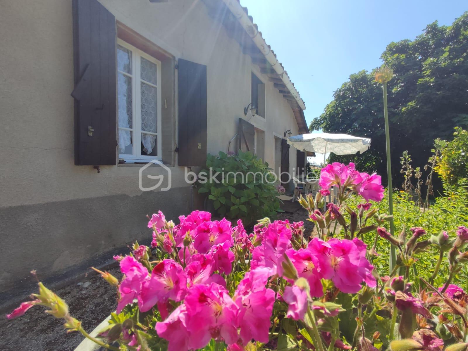 Maison de 125 m² - WhatsApp Image 2025-06-21 à 18.48.05_eb88ddae.jpg
