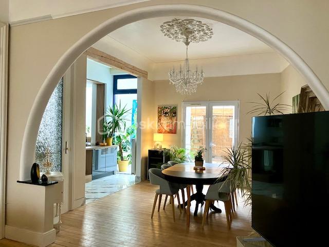 amaury arche seule.jpeg