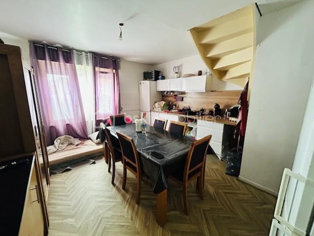 Immeuble mixte de 213 m² - thumbnail_IMG_6694.jpg