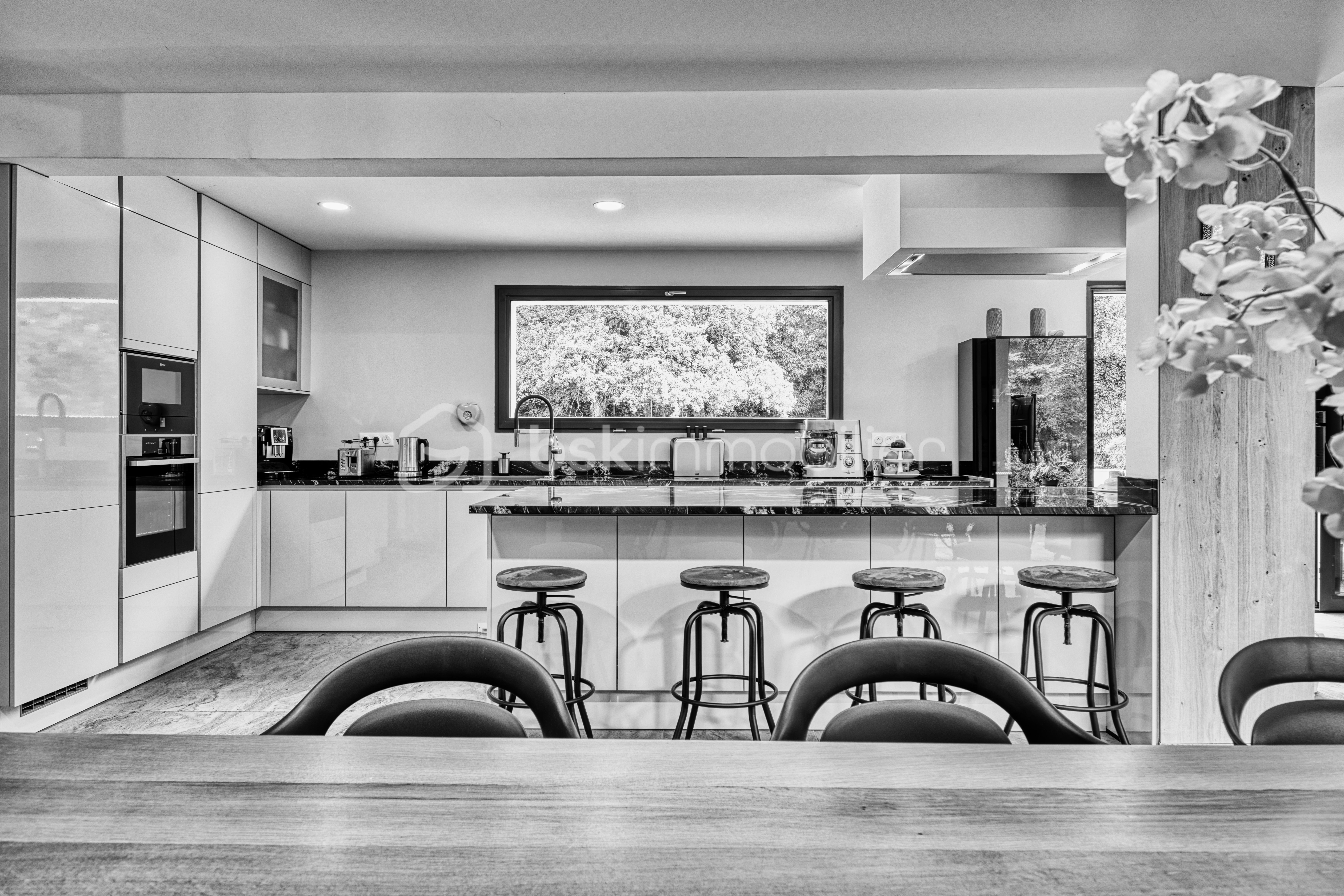Maison contemporaine de 168 m² - 118_rue_de_la_Cote_Nancy_B_W_Arnauld_VINCENT_T2P_PHOTOS_02_.jpg