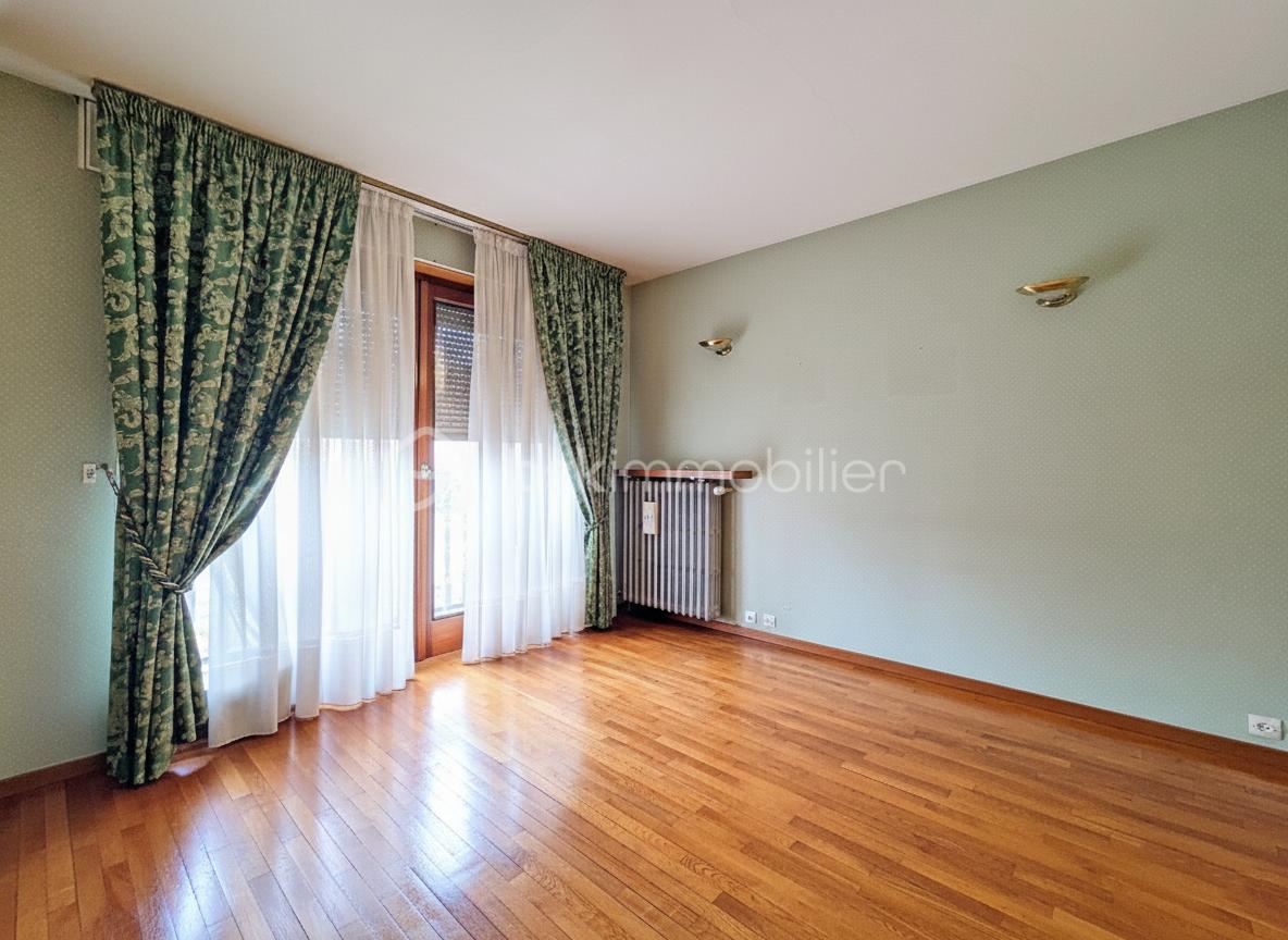 Maison de ville de 100 m² - Gemini_Generated_Image_qbuugxqbuugxqbuu.png