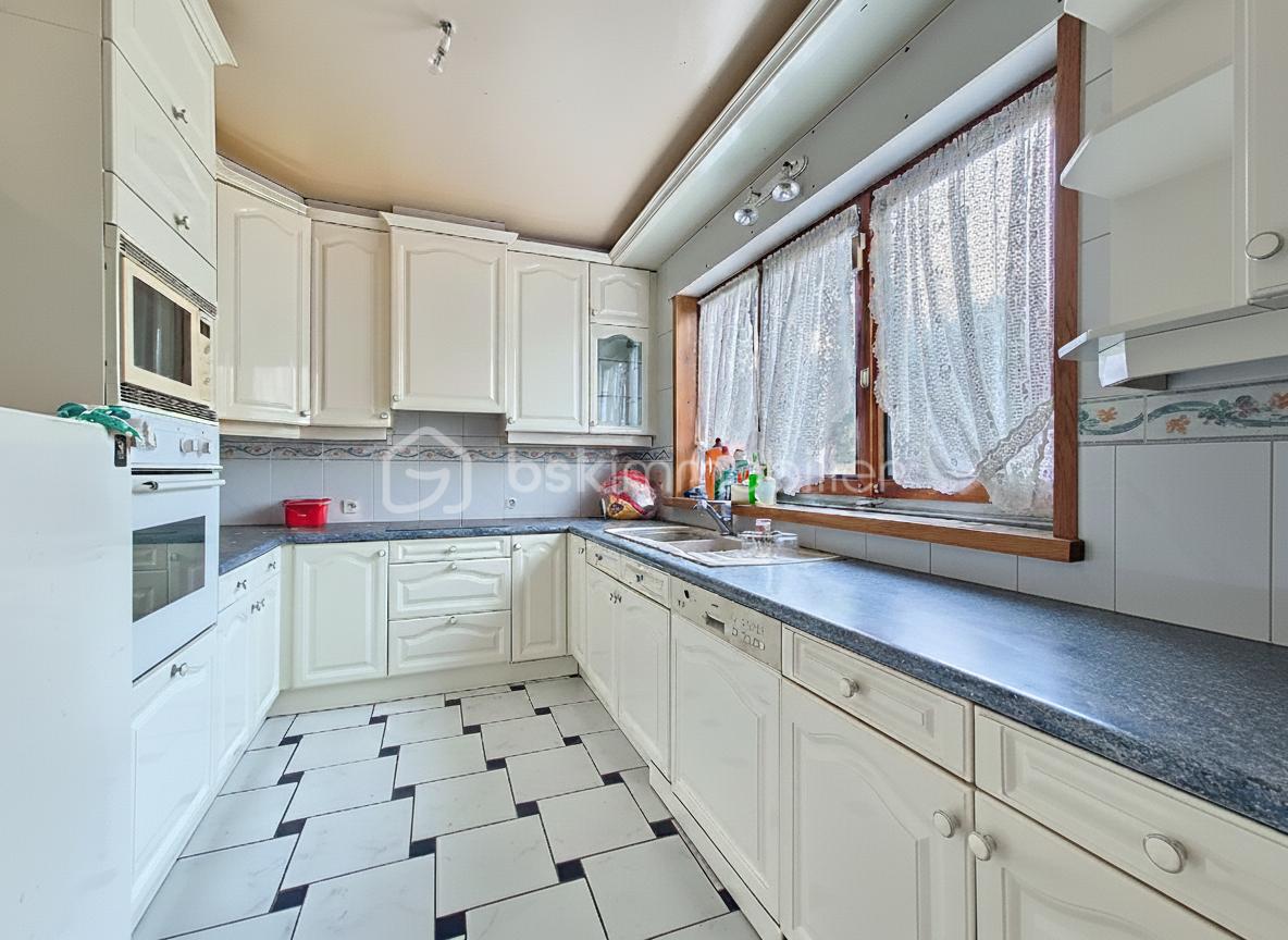 Maison de ville de 100 m² - Gemini_Generated_Image_q4px6iq4px6iq4px.png