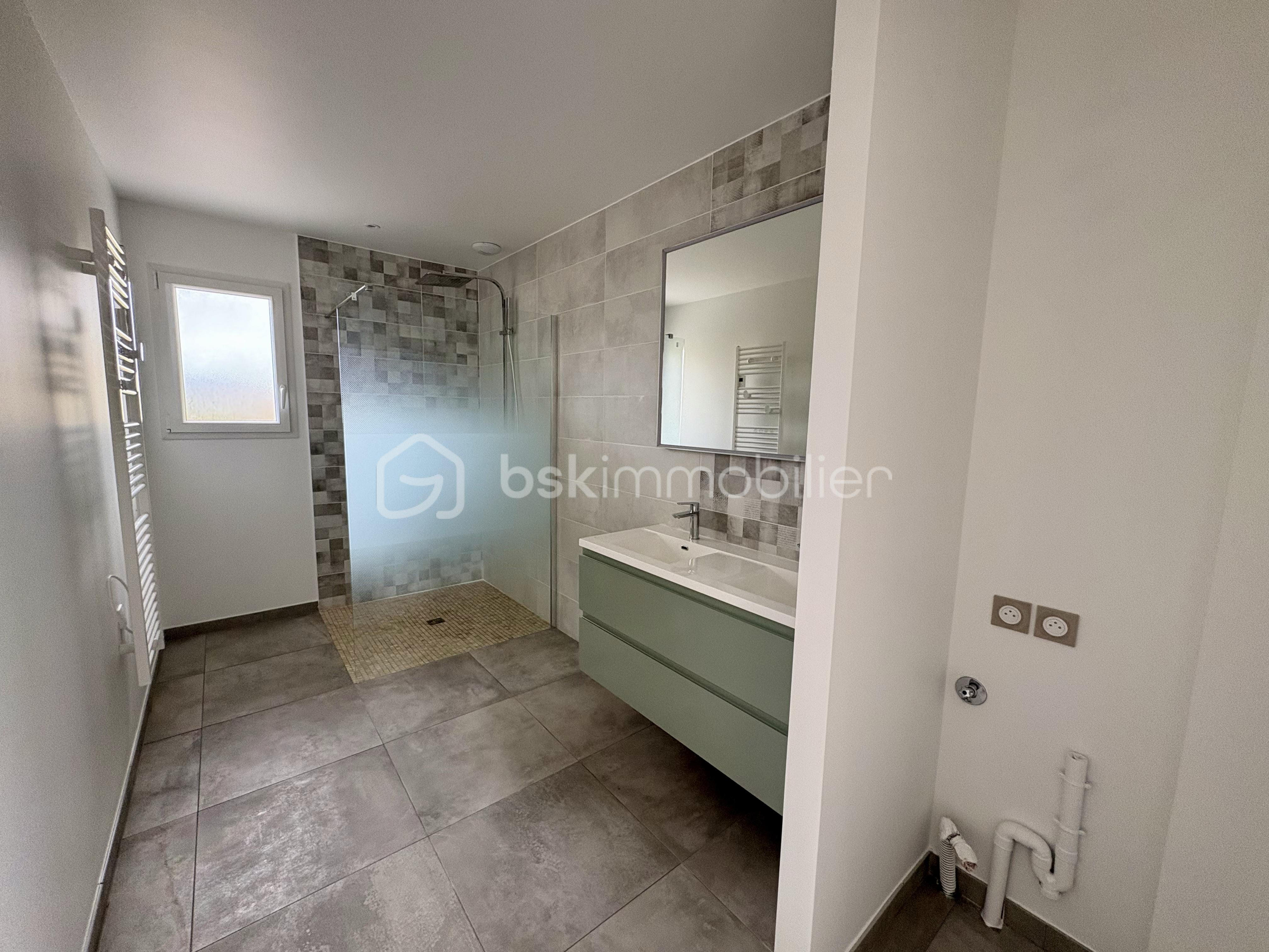 Maison jumelee de 82 m² - tempImageER1xMt.png