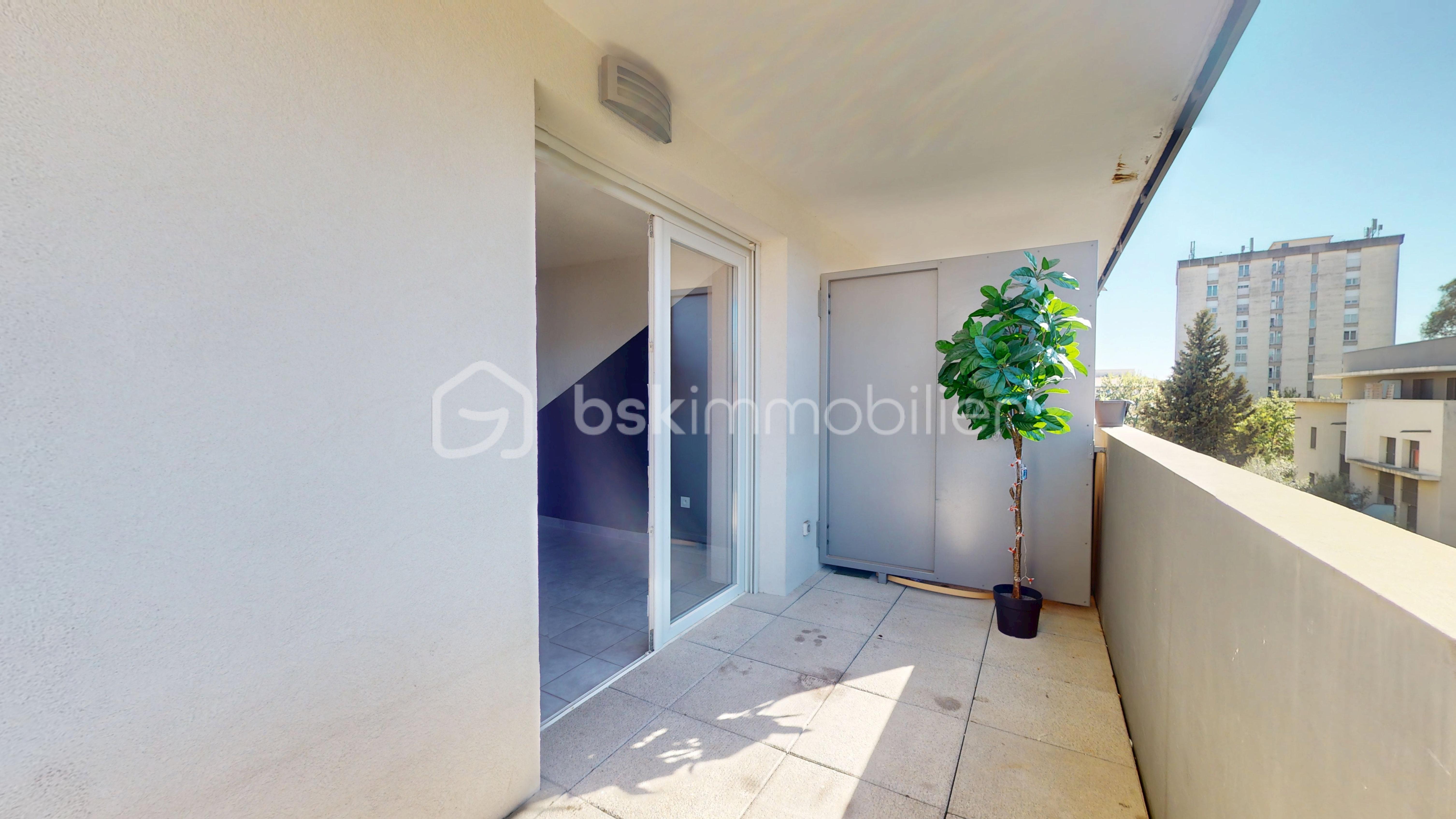 Appartement-T3-terrasse-parking-04162026_184049.jpg