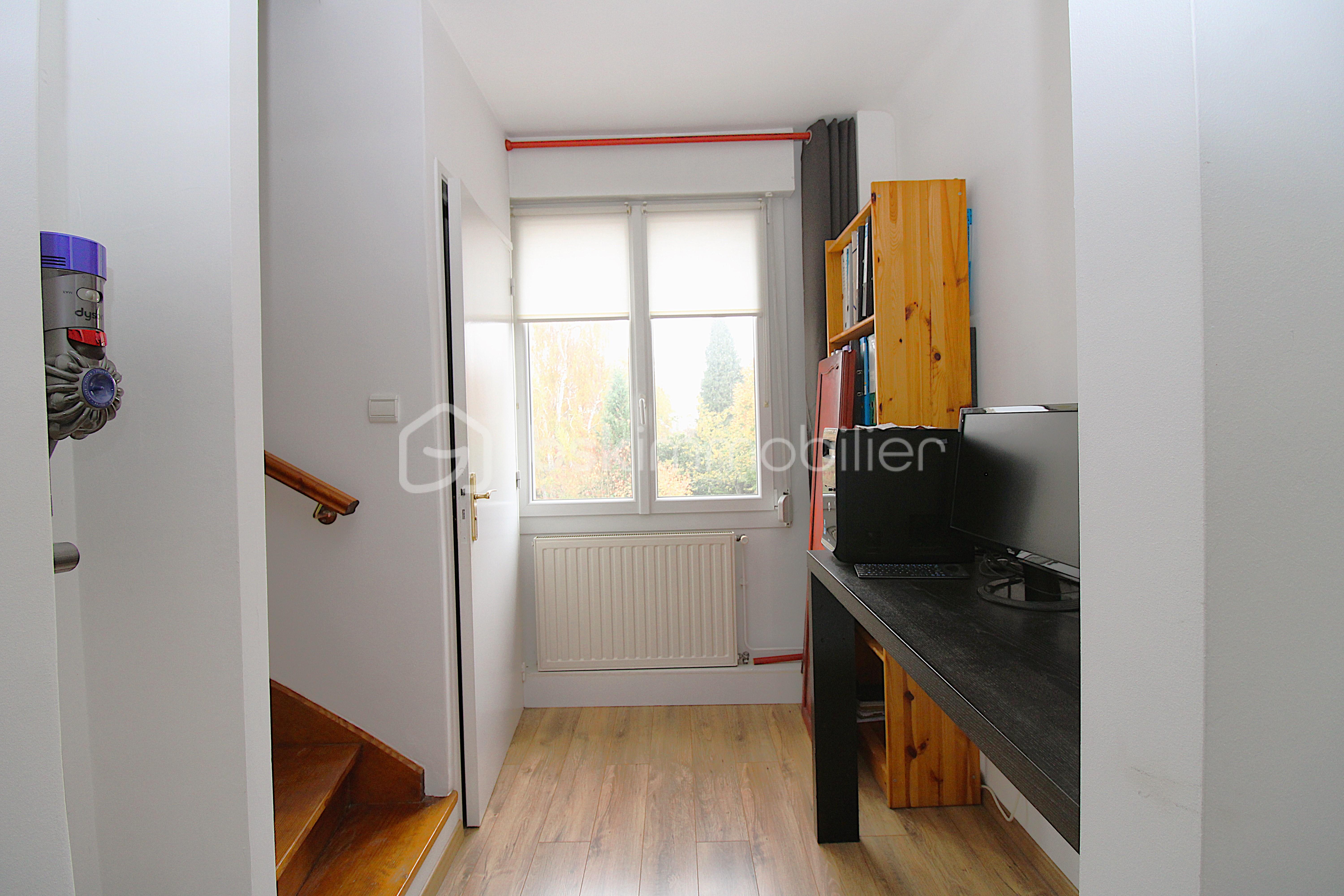 Maison de 130 m² - bureau étage 1.JPG