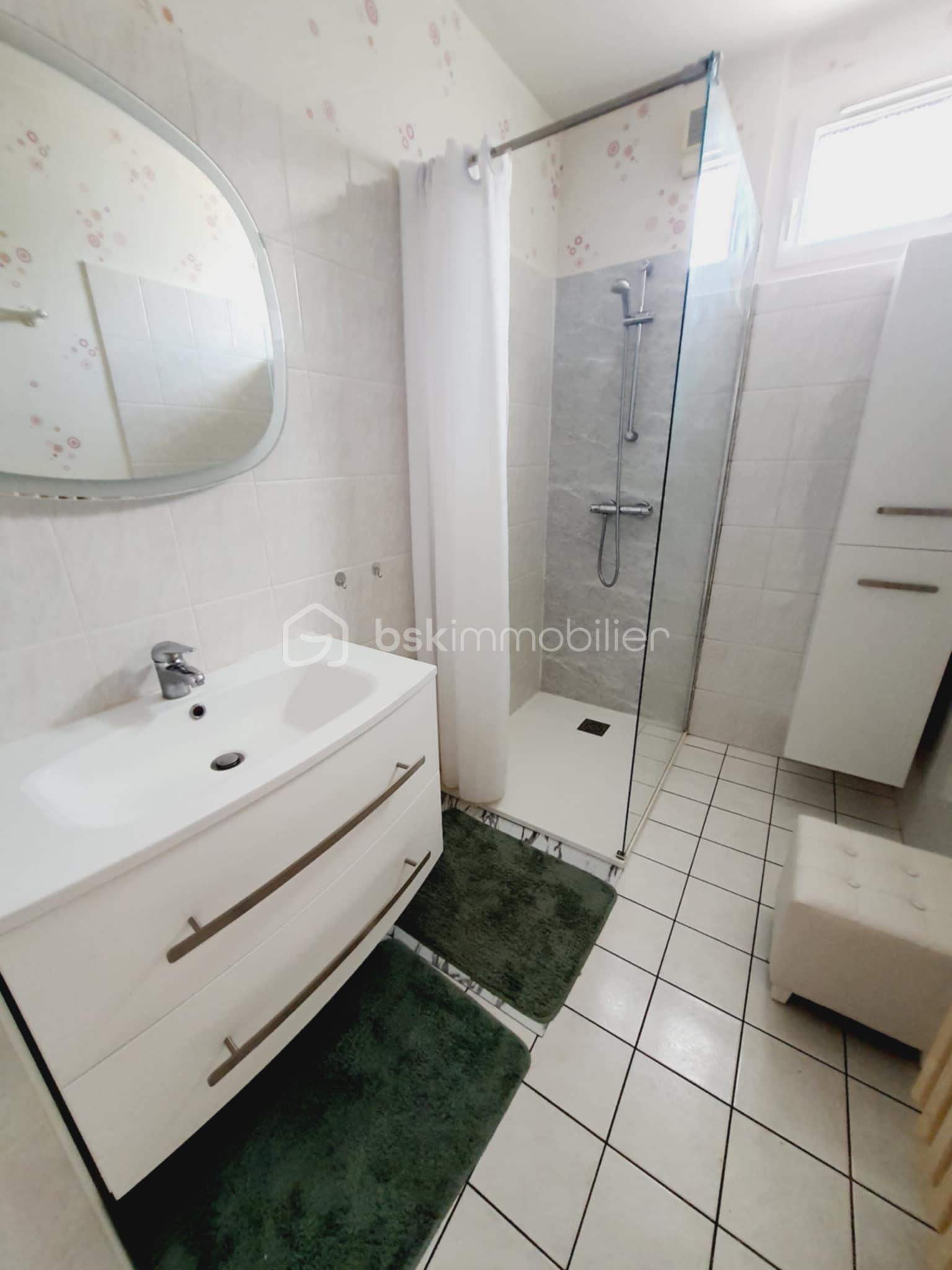 Maison de ville de 73 m² - c3f1421e-0ee1-435f-bf23-ec5b41e3bdd3.jpg