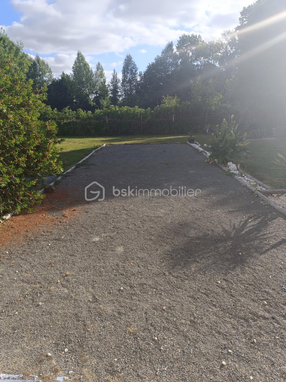 Maison ancienne de 234 m² - PETANQUE.jpg