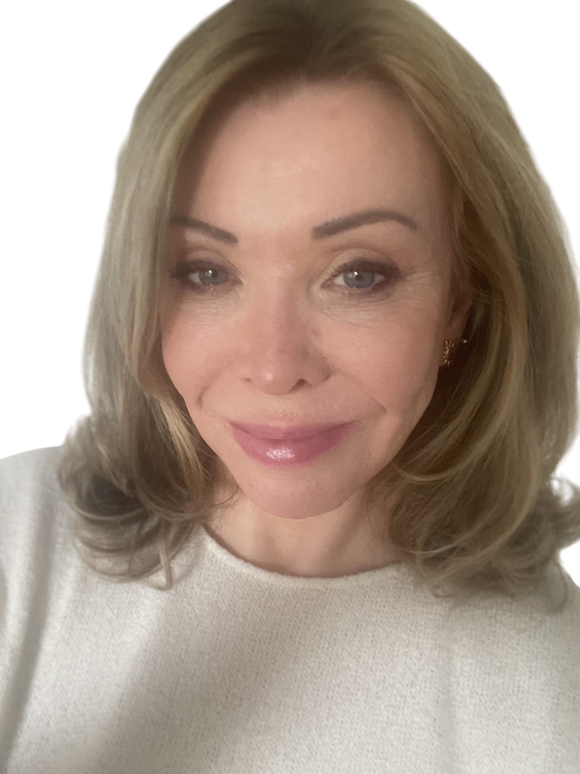 LAURE LEMONNIER - EYj0spbD414P1FInBY7uJs